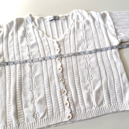 Vintage En Chante, White Cardigan