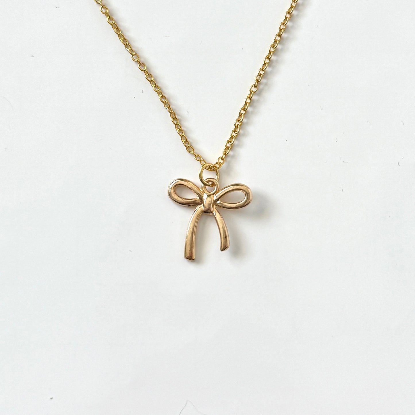 Bow Necklace