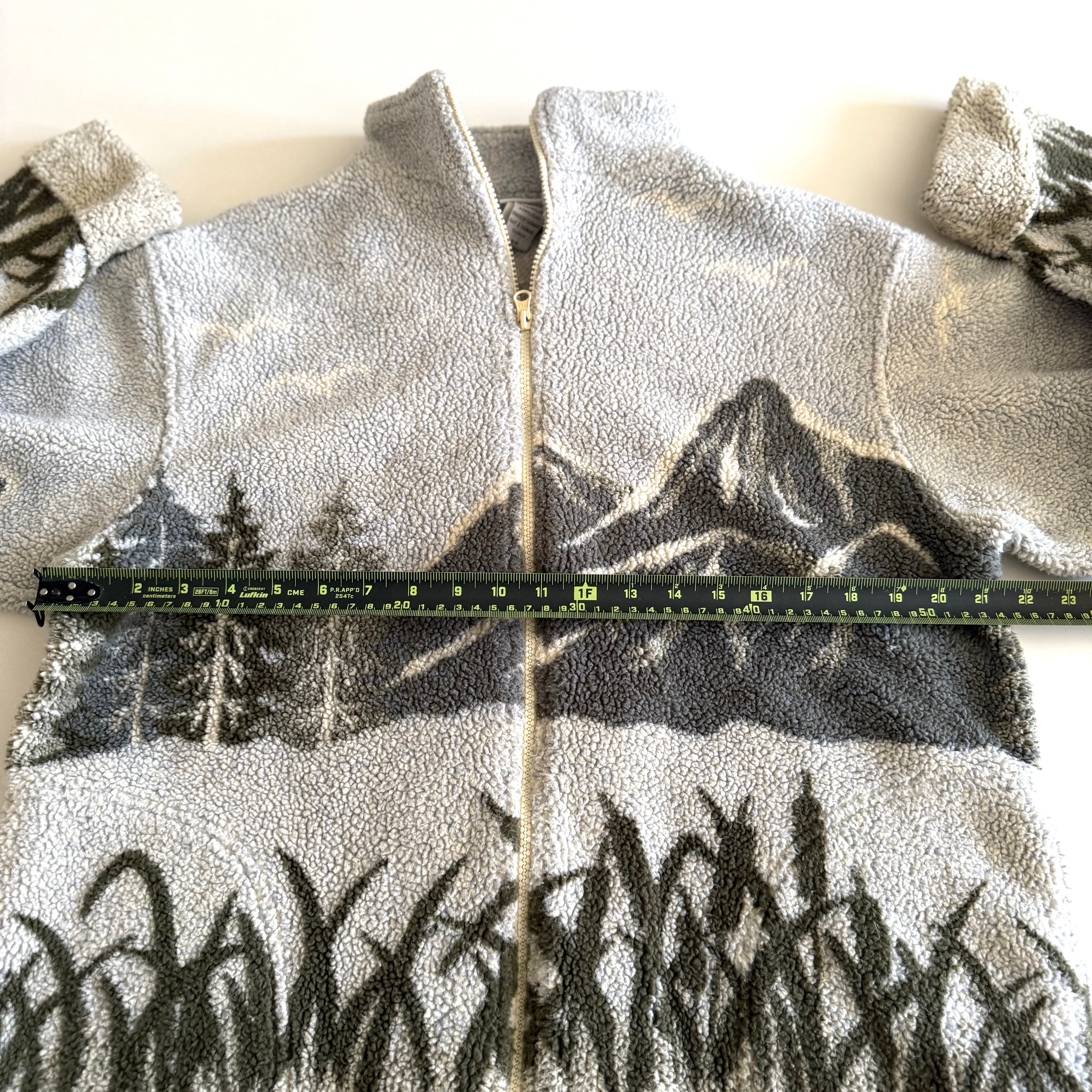 Secondhand Northern Reflections, Fleece Sweater – TheBoyfriendsCloset