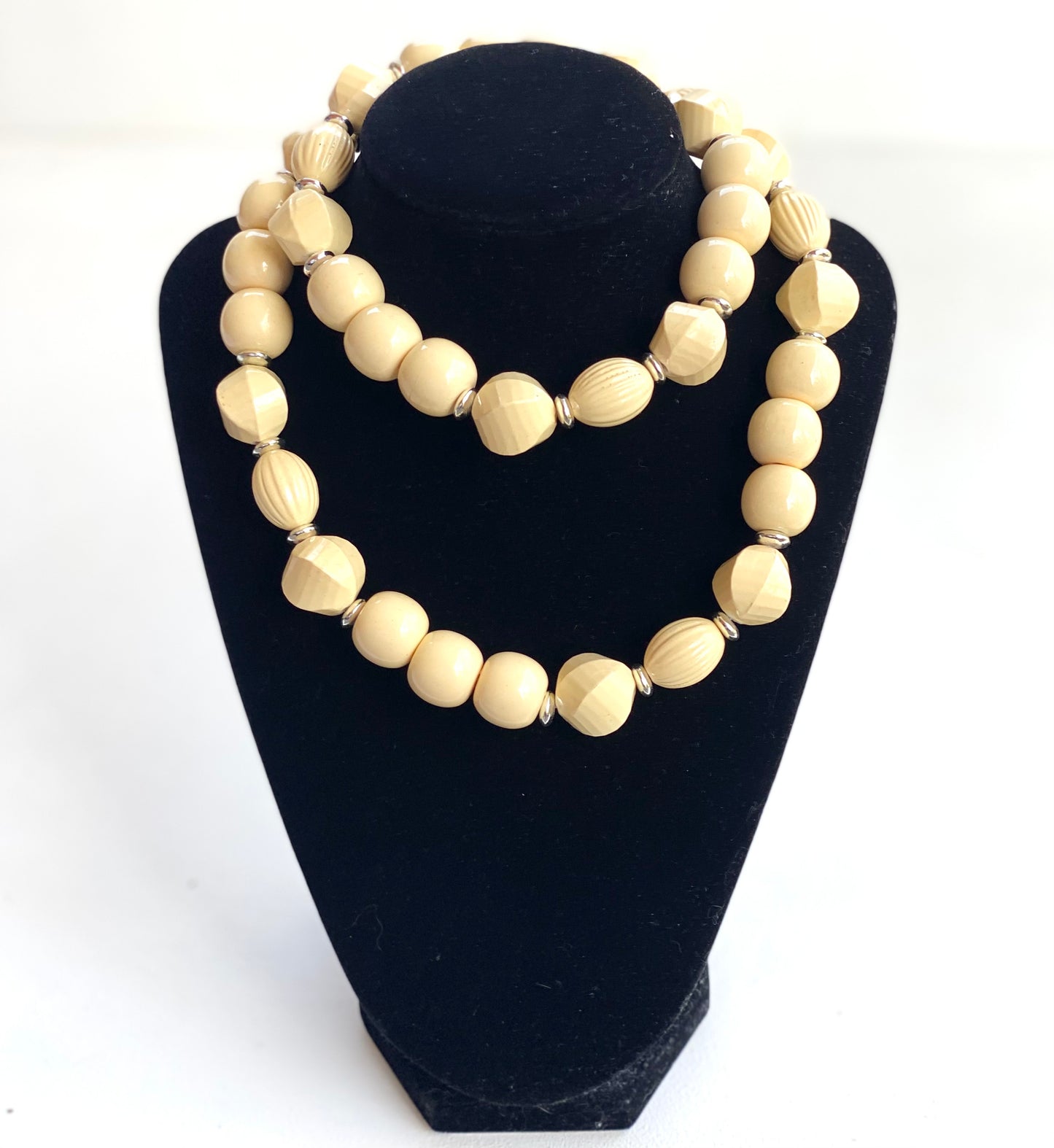 Cream Beaded Vintage Necklace