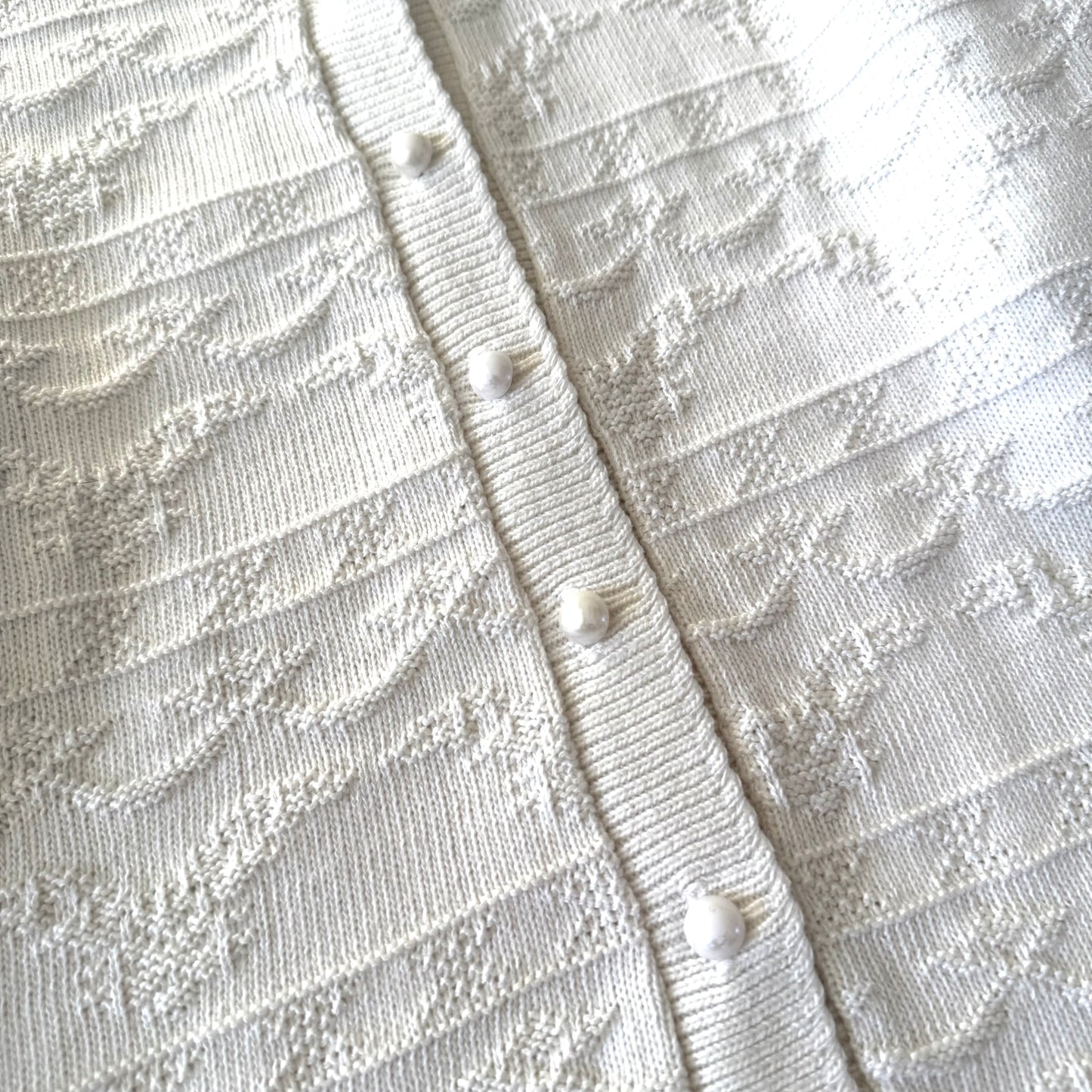 Vintage Grace, Cardigan