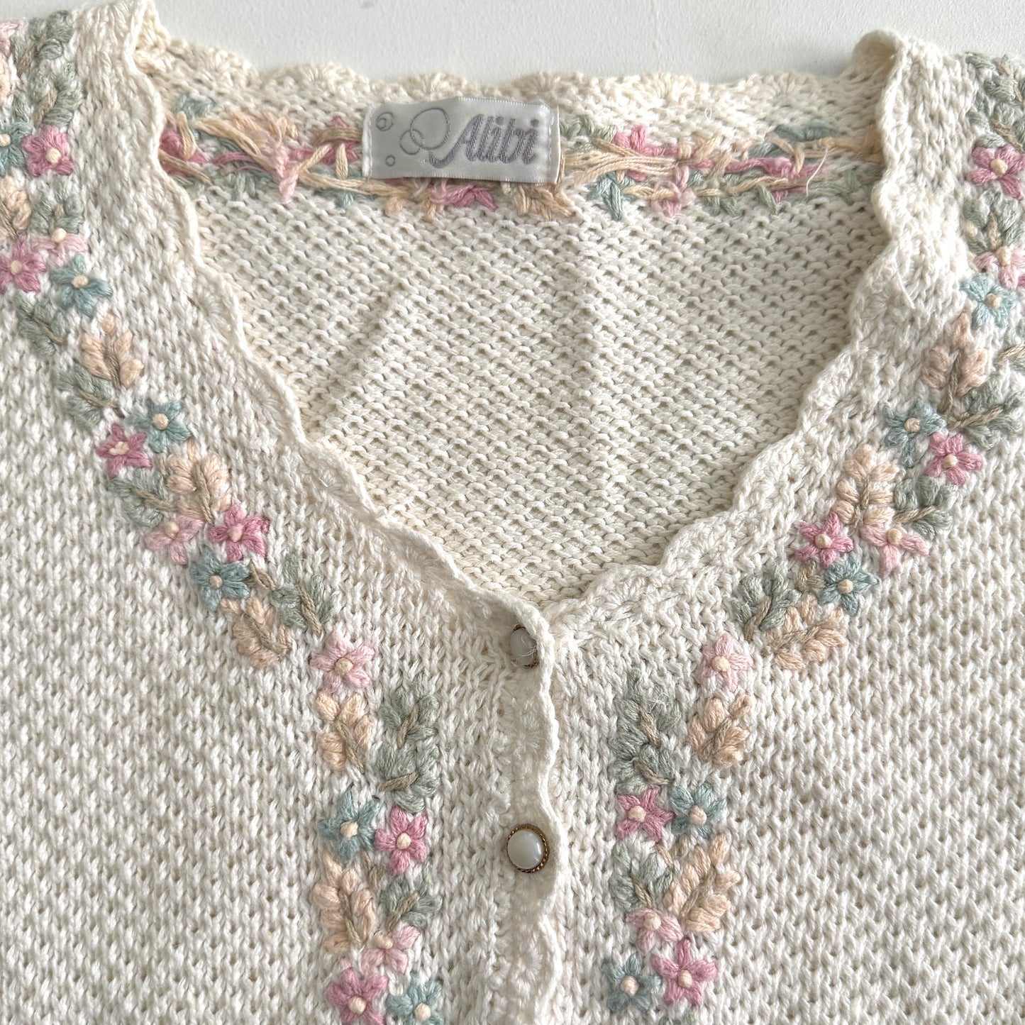 Vintage Alibi, Floral Cardigan