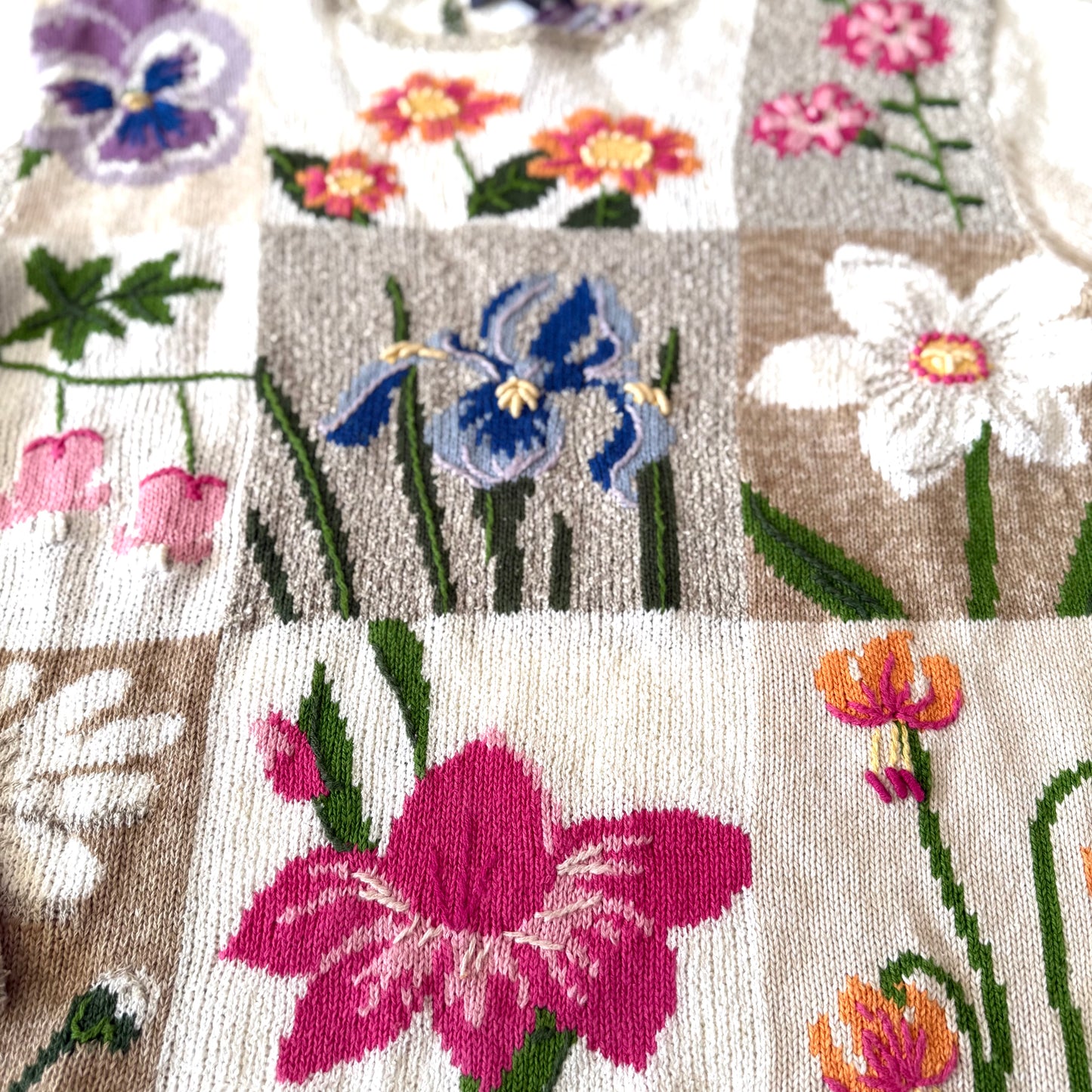 Vintage Northern Isles, Flower Sweater