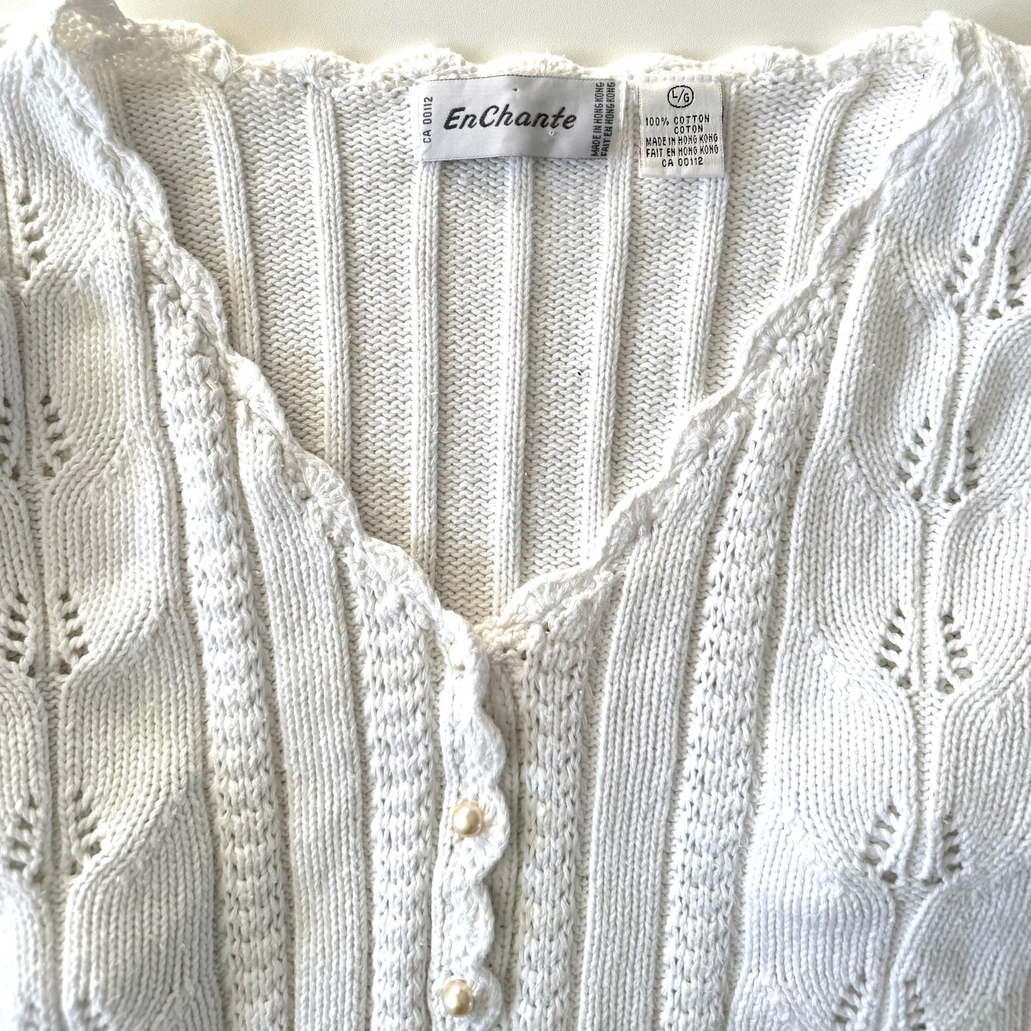 Vintage En Chante, White Cardigan