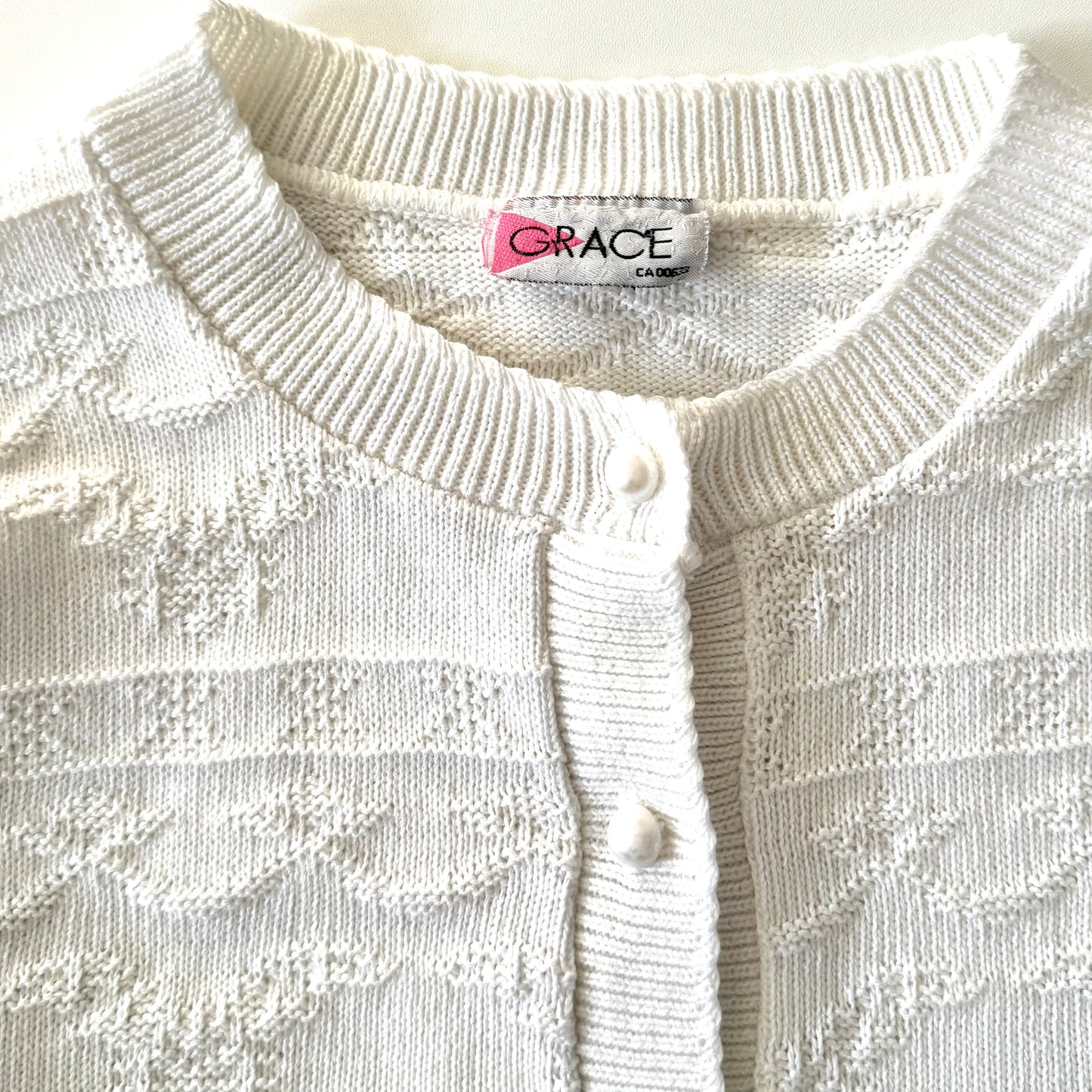 Vintage Grace, Cardigan