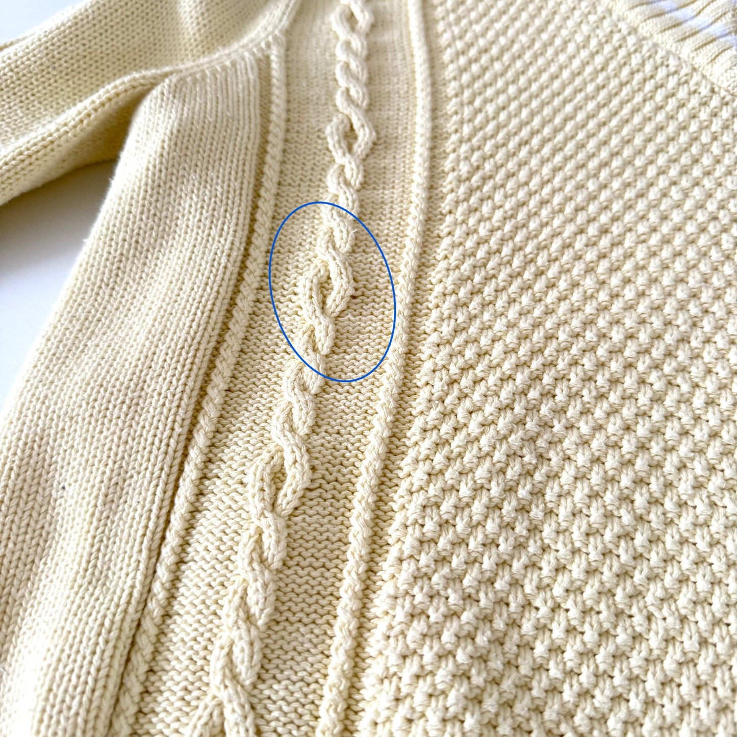 Secondhand IZOD, V-Neck Sweater