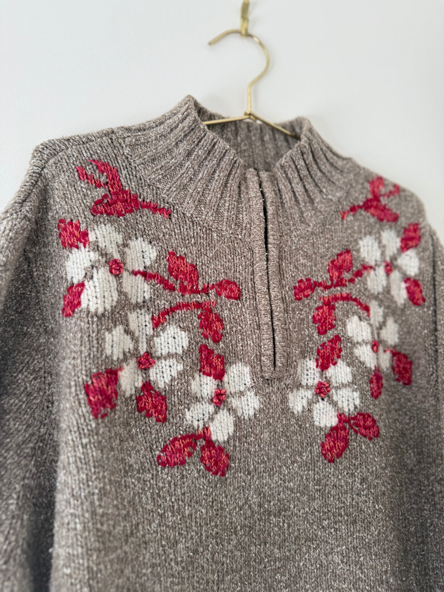 Secondhand Northern Reflections, Quarter Zip Sweater