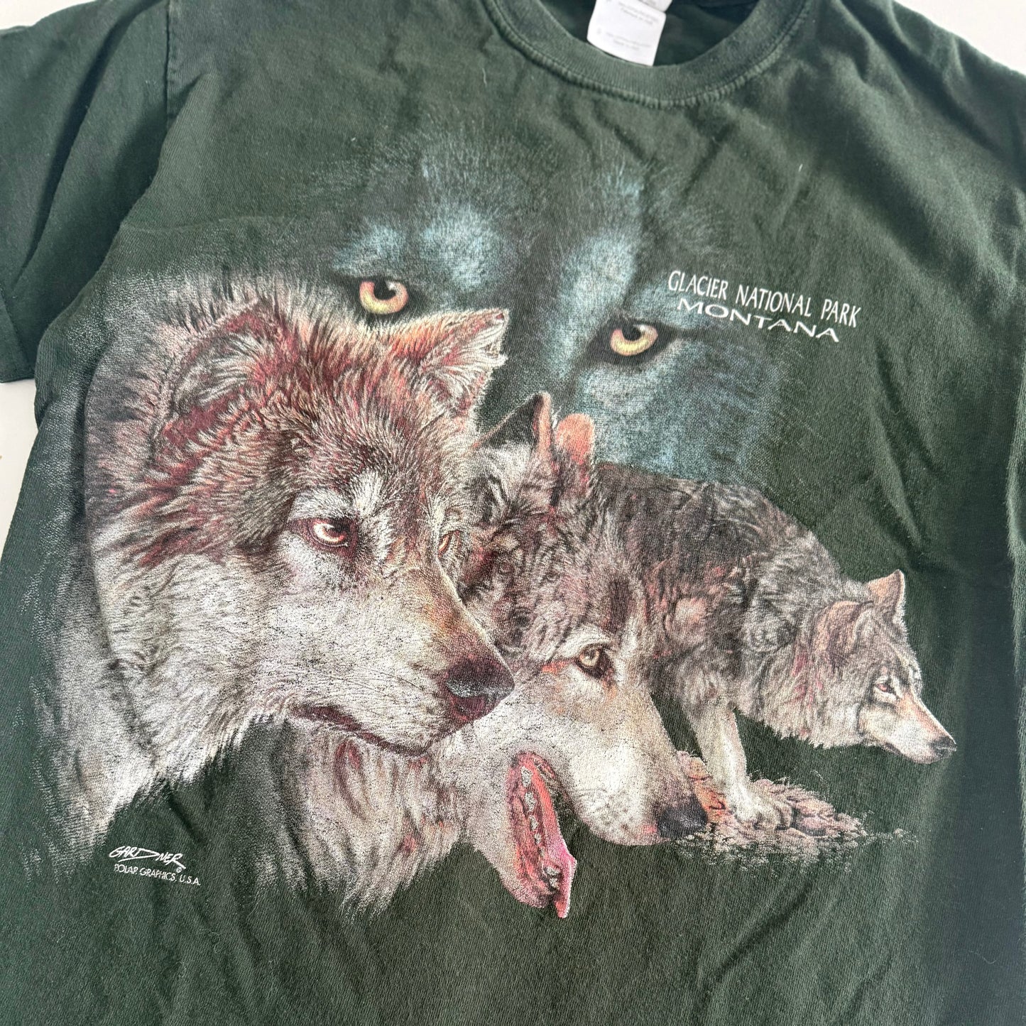 Vintage Glacier National Park Wolf T-shirt