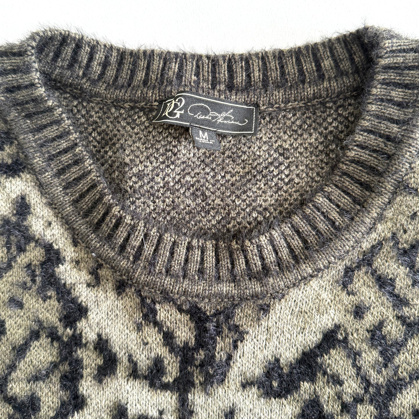 Secondhand Diane Gilman, Sweater