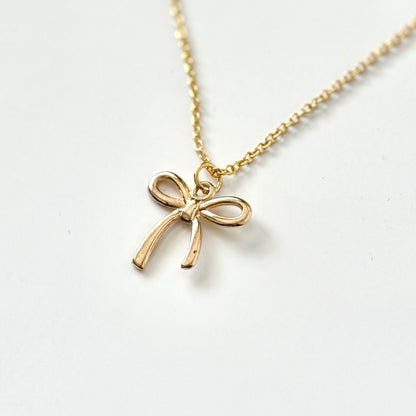 Bow Necklace