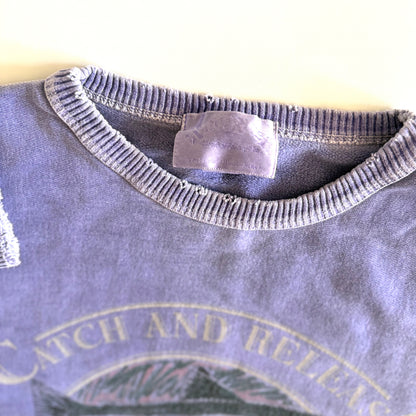 Close up of distressed collar. 