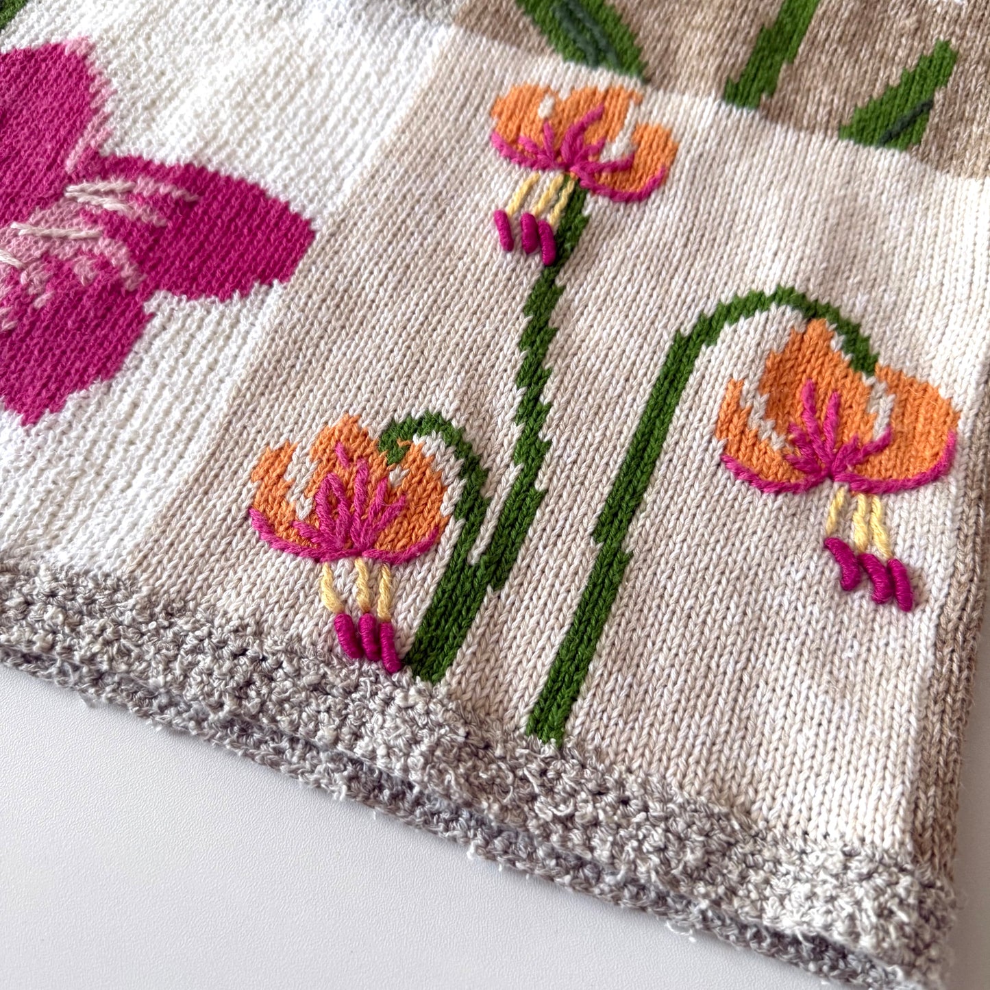 Vintage Northern Isles, Flower Sweater