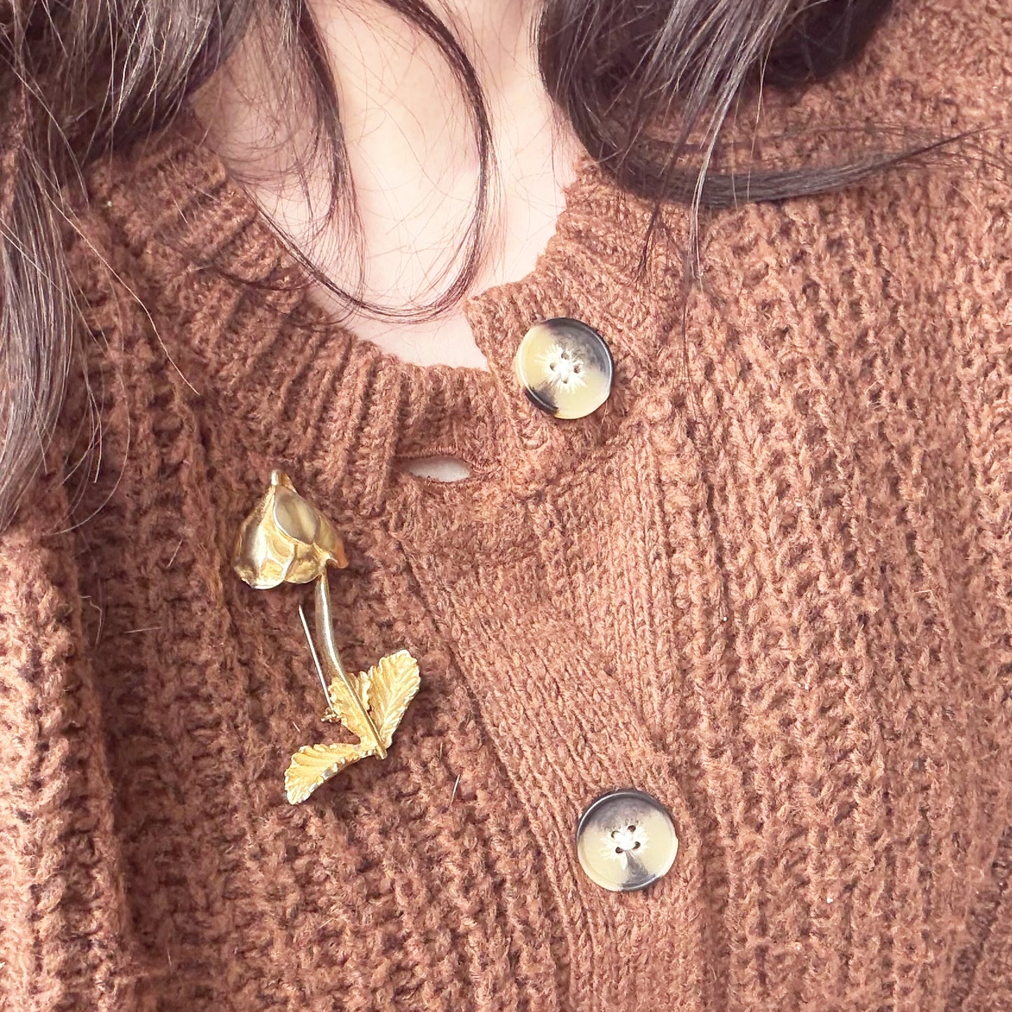 Vintage Gold Toned Flower Brooch